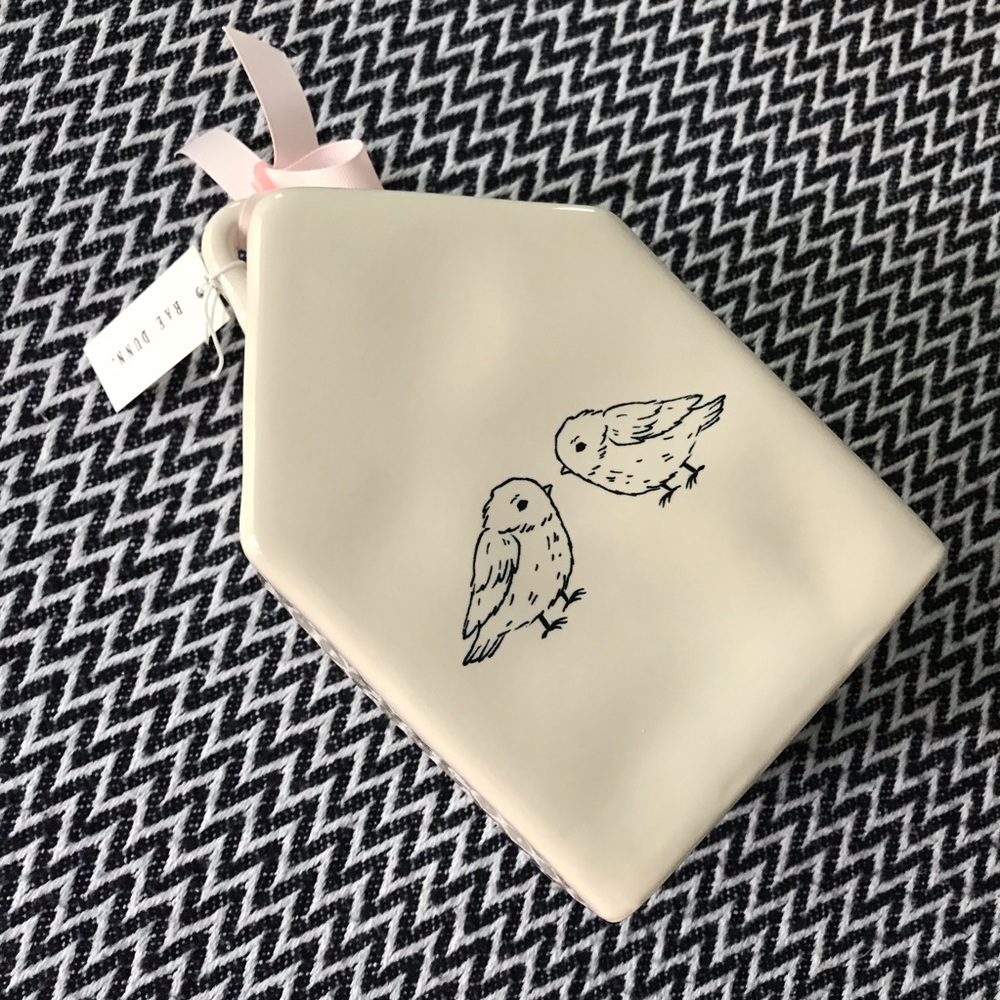 Rae Dunn MAMA BIRD birdhouse. - Picture 4 of 6